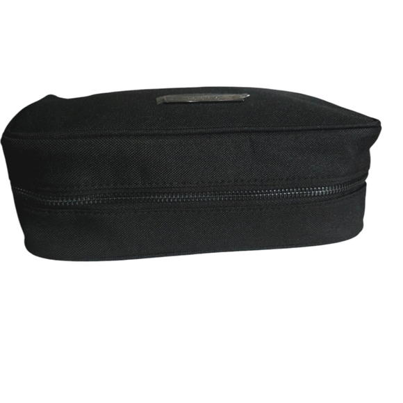 Gucci Beauty Canvas Makeup Bag Black NWOT Travel Cosmetics Pouch - Picture 5 of 17